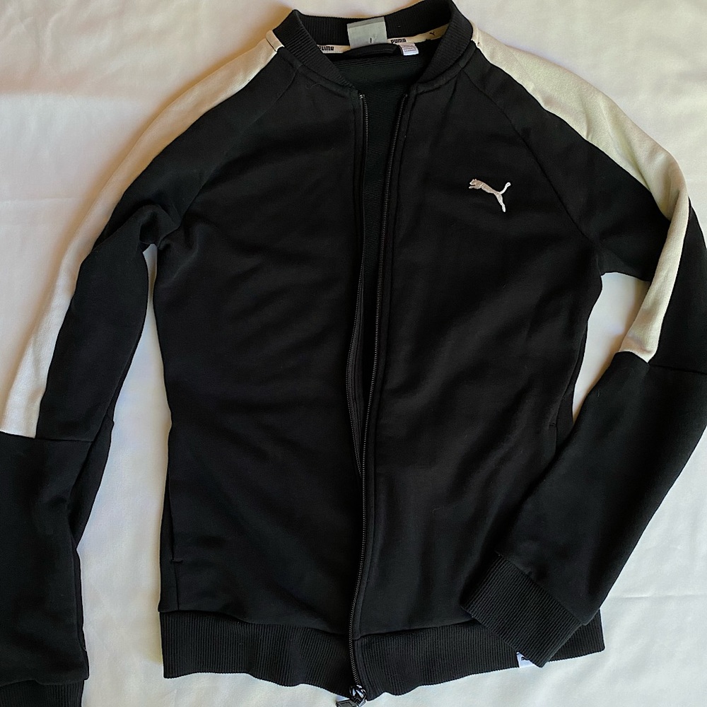 PUMA Women’s Zip Up Jacket